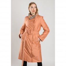 Stilingas moteriškas paltas ypatingos spalvos